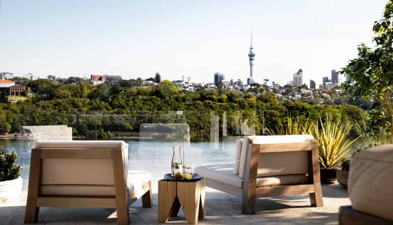 1 Purewa Road, Meadowbank