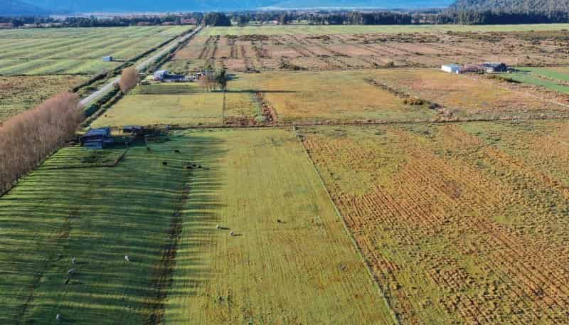 Lot 1 DP 3 La Fontaine Road, Harihari