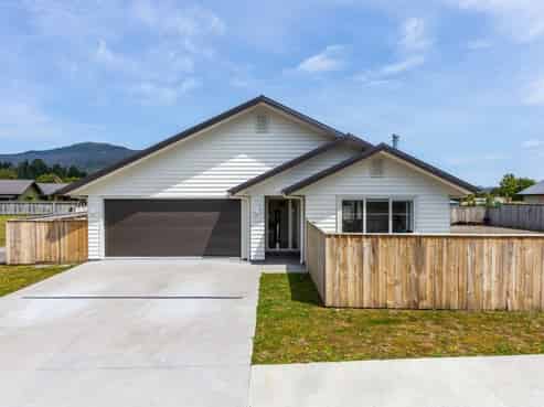 12 Ngahana Place, Turangi