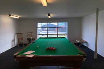 First floor office space available Te Rapa Road