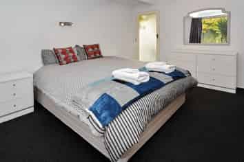 2/97 Leinster Road, Strowan