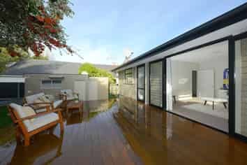 205 Fifield Terrace, Saint Martins