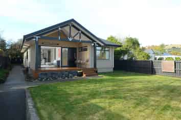 205 Fifield Terrace, Saint Martins