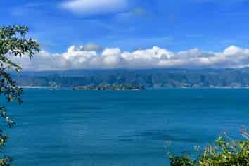 74 and 76 Onslow Road, Khandallah