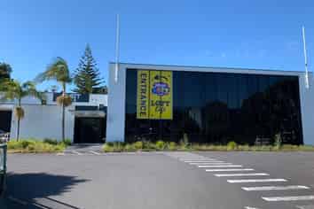 Huge Office - Numerous options