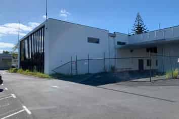 Huge Office - Numerous options