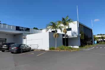 Huge Office - Numerous options