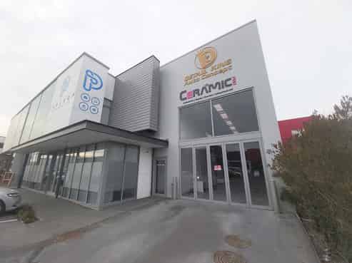 Designer Warehouse/Office  Just off Moorhouse Ave