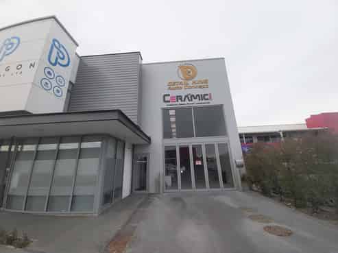 Designer Warehouse/Office  Just off Moorhouse Ave