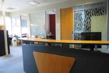 APPROXIMATELY 680M² MULTIPLE LEVEL SPACE FOR LEASE