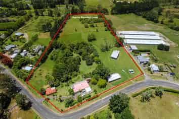 13 SUNNY ACRES FUTURE URBAN - CLOSE TO KUMEU T...