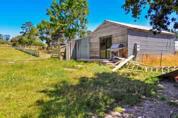 27 ACRE GOLD MINE WAIMAUKU DEVELOPMENT