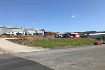 Large Development Lease Opportunity!