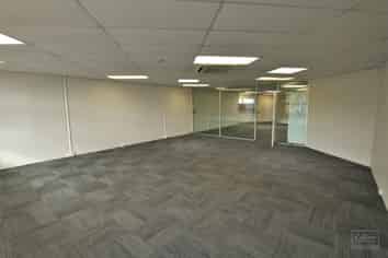 Mount Eden Office / Warehouse