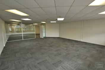 Mount Eden Office / Warehouse