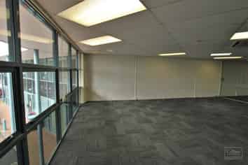 Mount Eden Office / Warehouse