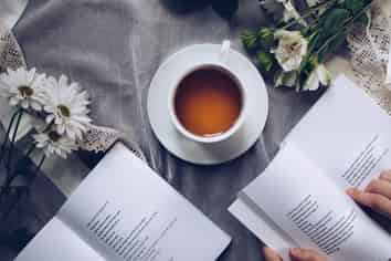 Esquires Cafe - Highly Sought After Location