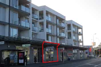 High Profile Kingsland Opportunity!