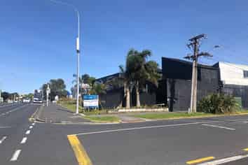 Road front Warehouse or Showroom