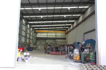 CBRE: High Stud Warehouse with Gantry Crane