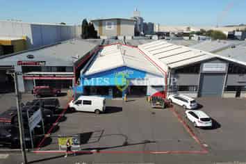 Massive Exposure | Vacant Possession