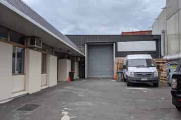 Extremely affordable Mt Eden Office Warehouse