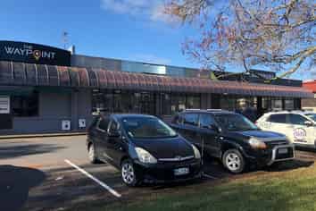 High profile trade retail/showroom