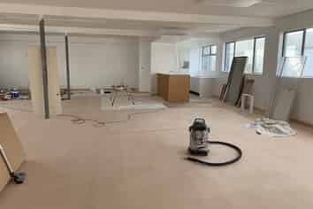 215M² REFURBISHED SHOWROOM / RETAIL