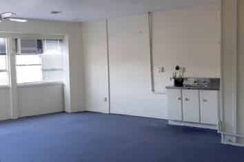 BITE-SIZE OFFICE SPACE