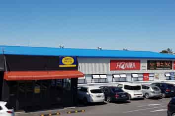 Rarely available retail space in Wairau