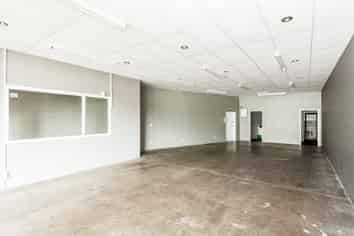 Rarely available retail space in Wairau