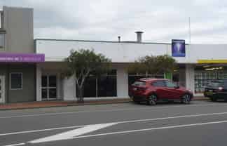 Exposure Plus With On-Site Parking