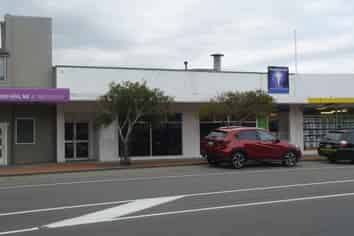 Exposure Plus With On-Site Parking