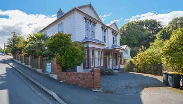 7/16 Hawthorn Avenue, Mornington