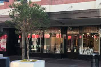 Prime Retail on Emerson