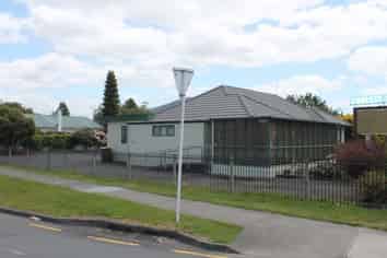 Main road office space