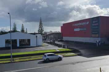 DEVELOPMENT SITE - PAKURANGA TOWN CENTRE - CONTRAC