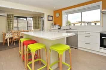 2 Charlesworth Street, Woolston