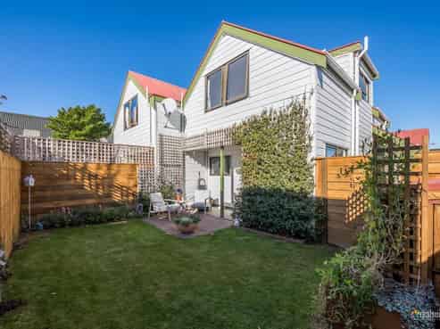 7/58 Cuba Street, Petone