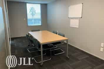 150 m² Serviced Office Space