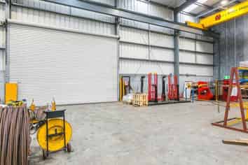 Modern Warehouse Sub-lease Opportunity