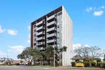 Modern Retail/Office For Sale and Lease