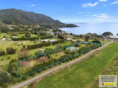 8524 State Highway 35, Waihau Bay
