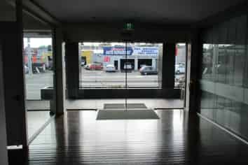 OFFICE FOR MULTIPLE USES