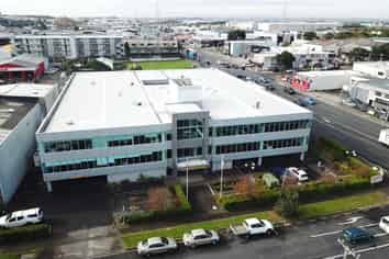 Prime office opportunity with unbeatable exposure