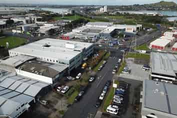 Prime office opportunity with unbeatable exposure