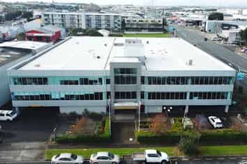 Prime office opportunity with unbeatable exposure