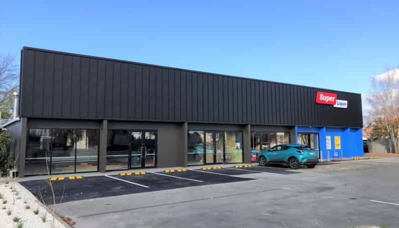 808 Main North Road, Belfast