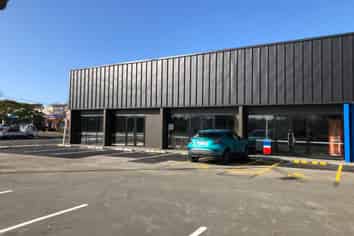 Main North Road Profile & Competitive Rentals