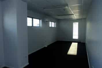 'As New' 272sqm Phillipstown Warehouse